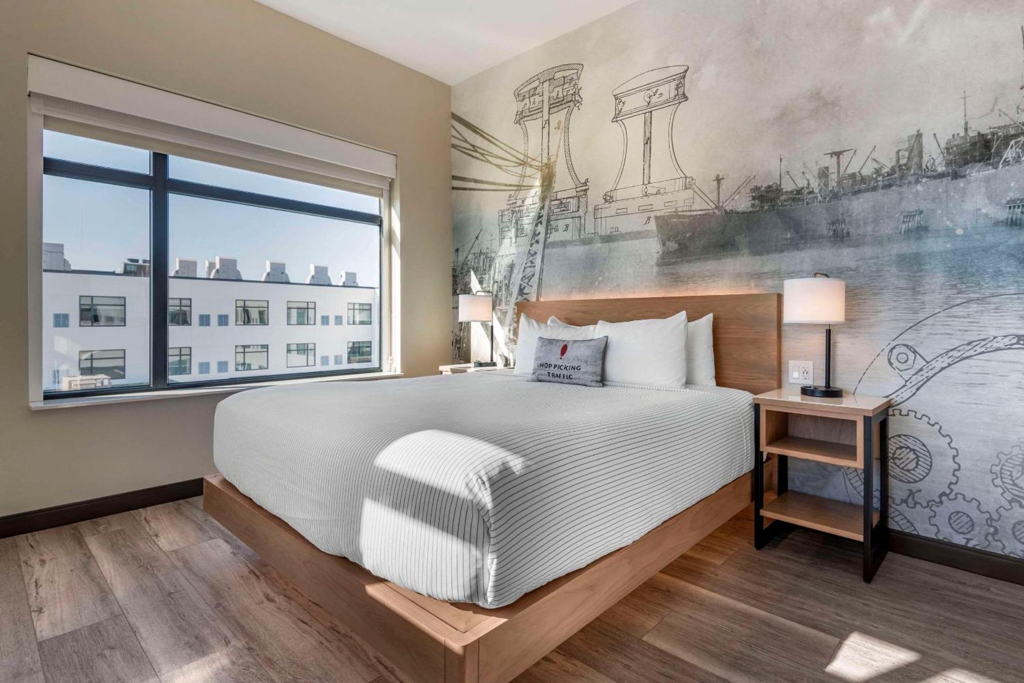 Cambria Hotel Portland Downtown Old Port Екстериор снимка